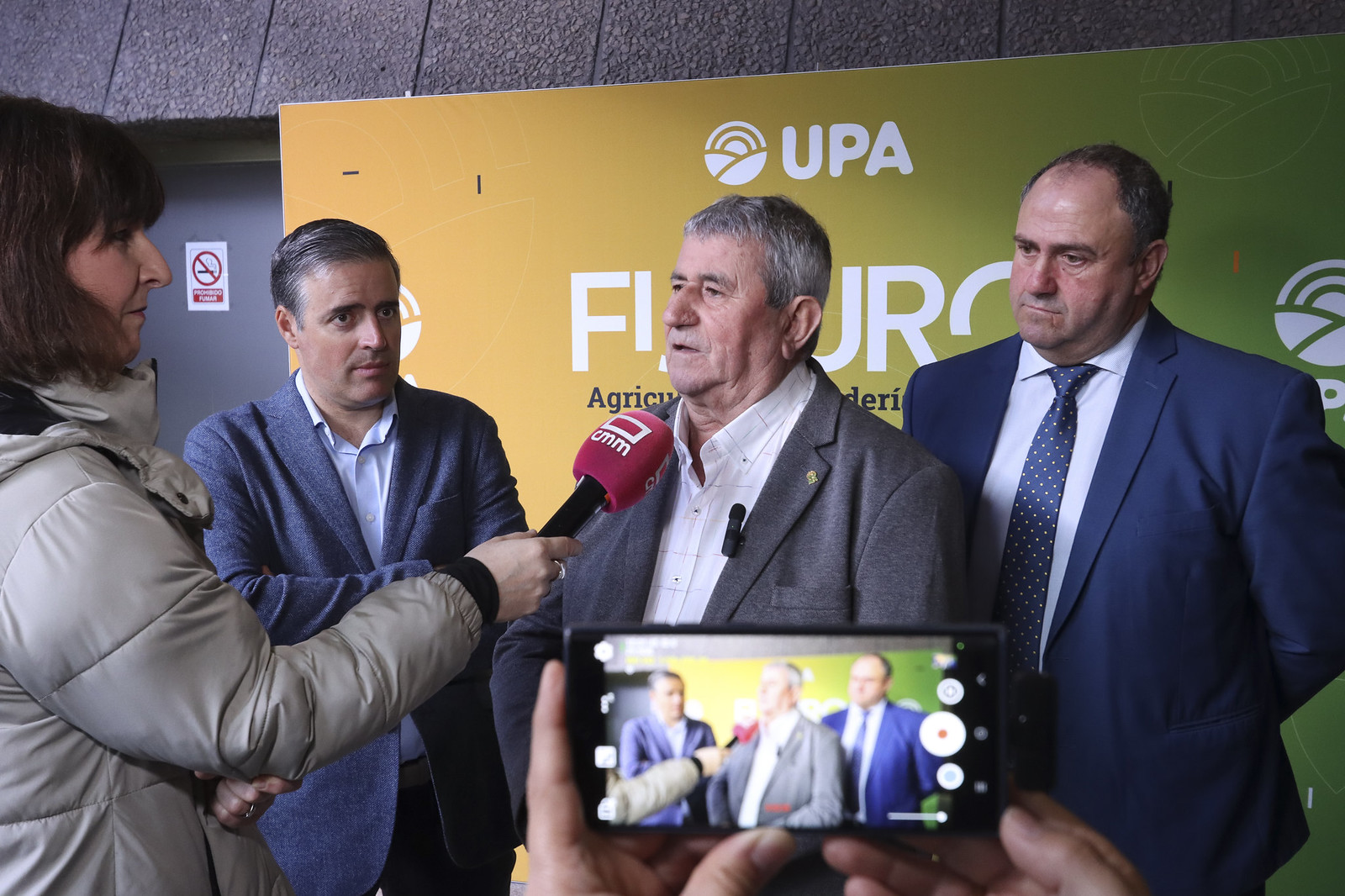 Ramos atiende a los medios junto a Cano (Foto UPA)