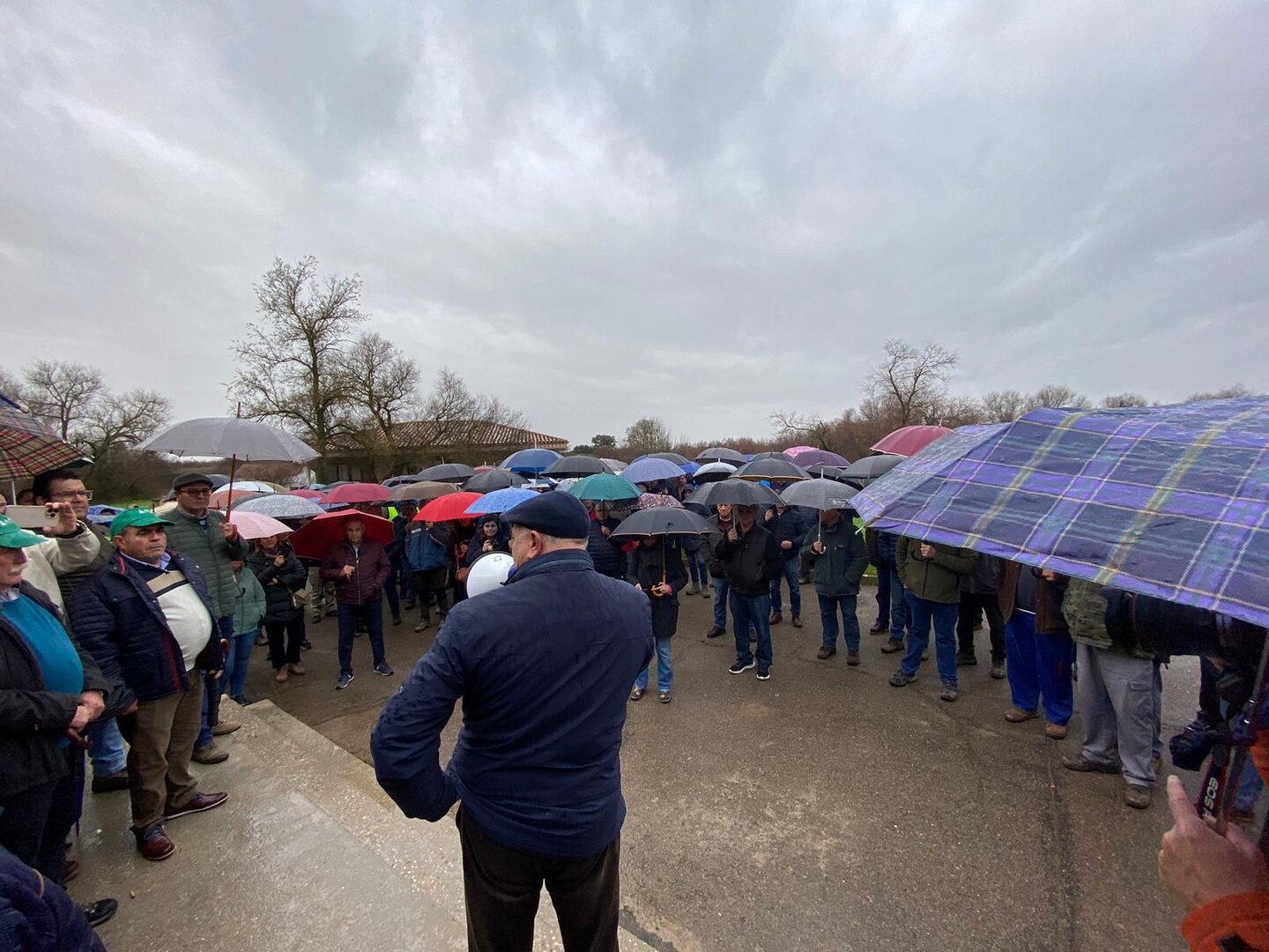 Protesta de agricultores urgiendo un trasvase a la Tablas de Daimiel (Foto Asaja Ciudad Real)