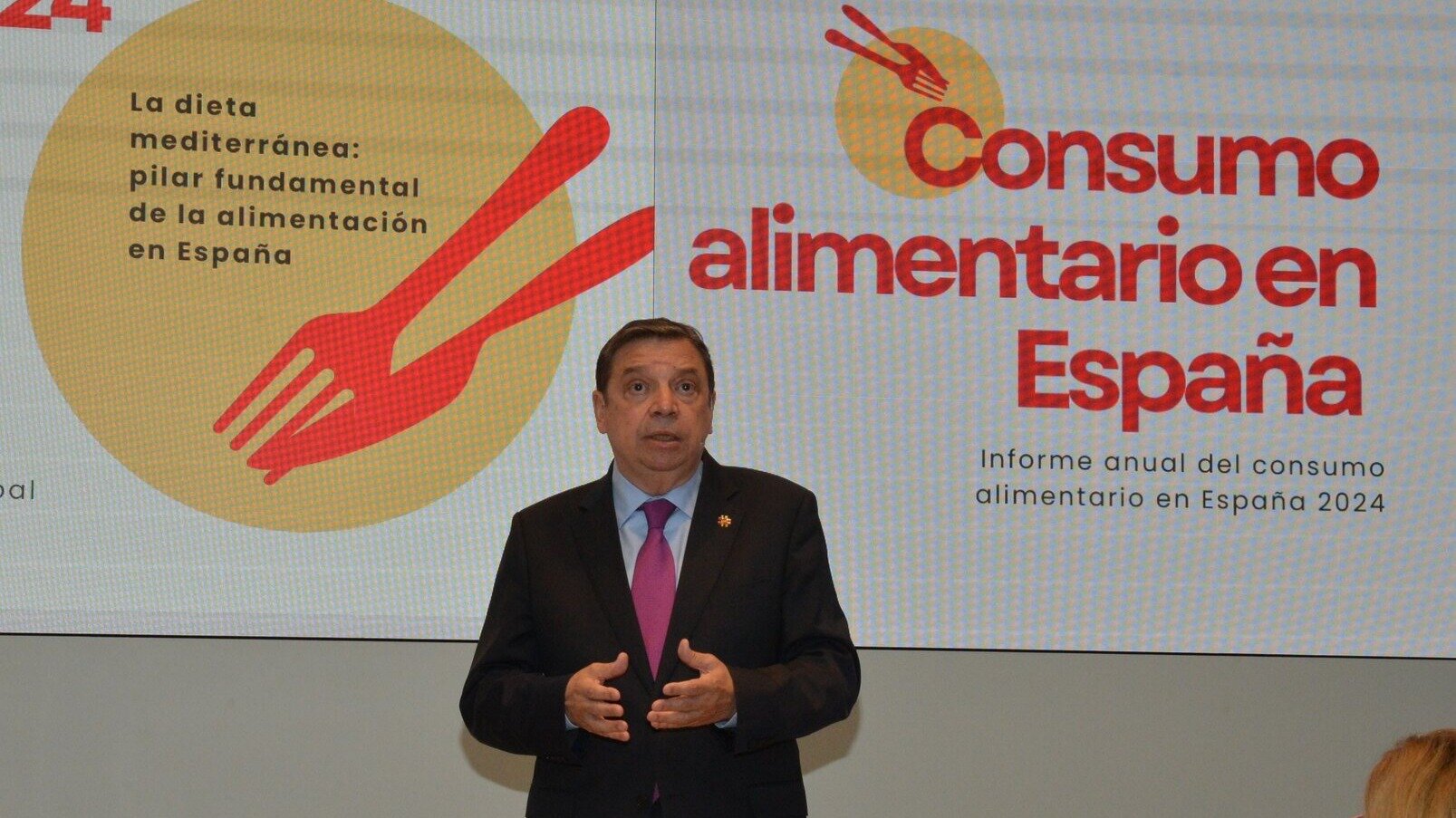 Luis Planas en la presentación del Informe de Consumo Alimentario 2024 (Foto MAPA)