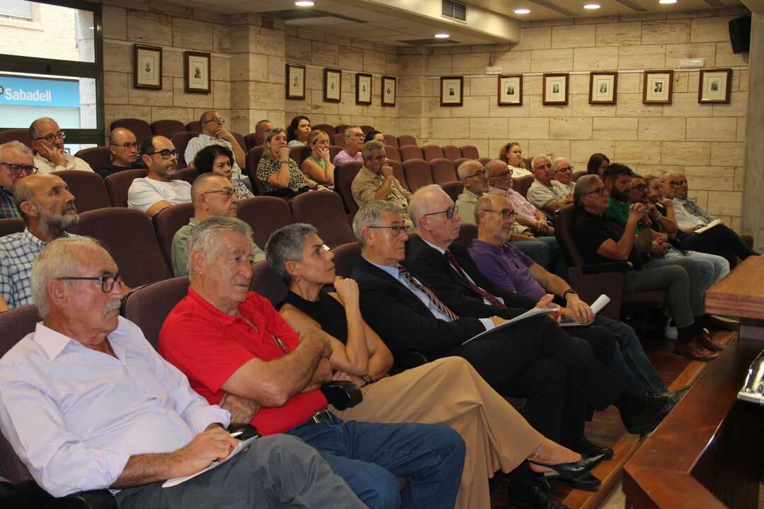 Presentación del proyecto de la presa Tabala en Beniel (Foto CHS)