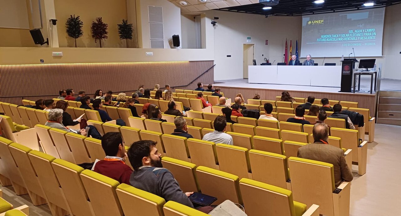 Jornada sobre agrovoltaica organizada por la UNEF en Murcia (Foto CARM)