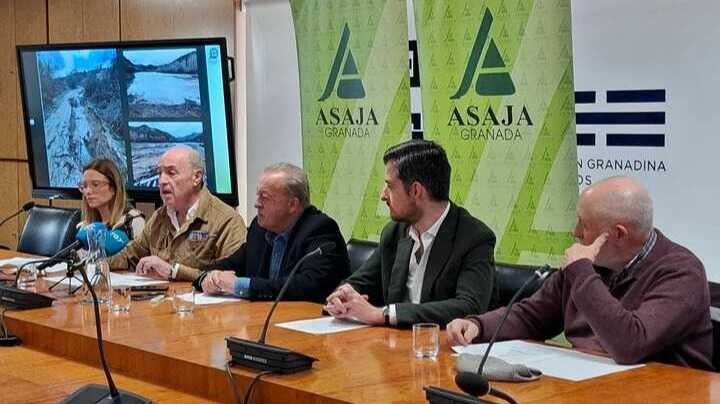 Rueda de Prensa sobre daños y medidas tras el tren de borrascas (Foto Asaja Granada)